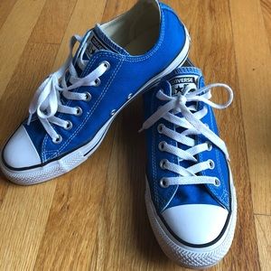 Blue converse